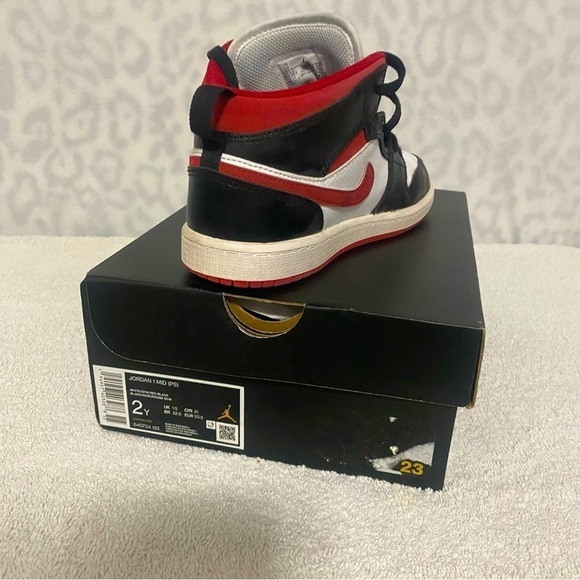 Nike Air Jordan 1 Mid PS White/Gym Red 640734-122 Youth Sz 2Y - Picture 2 of 10
